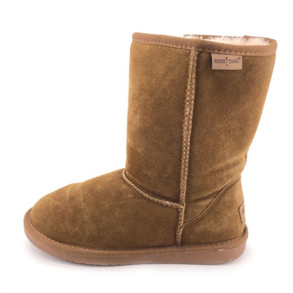 Minnetonka Olympia Sheepskin Winter Boots 8 - Picture 1 of 12